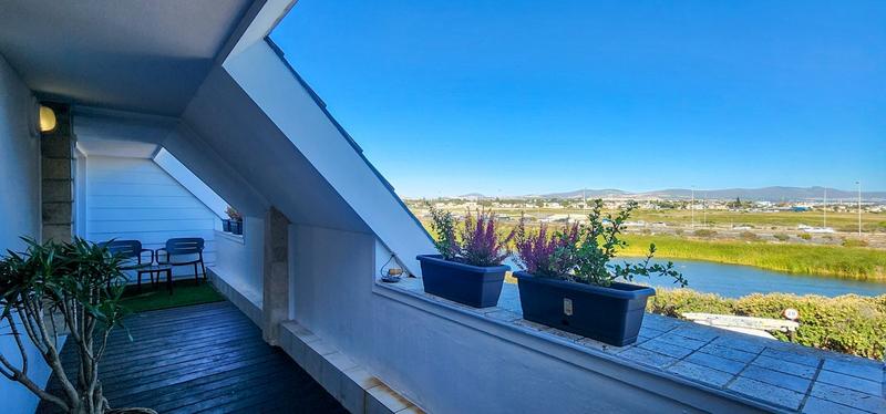 To Let 1 Bedroom Property for Rent in Dolphin Beach Western Cape